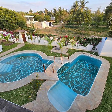 Nyumba Tamu Bed & Breakfast Watamu Dış mekan fotoğraf