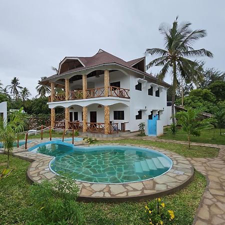 Nyumba Tamu Bed & Breakfast Watamu Dış mekan fotoğraf